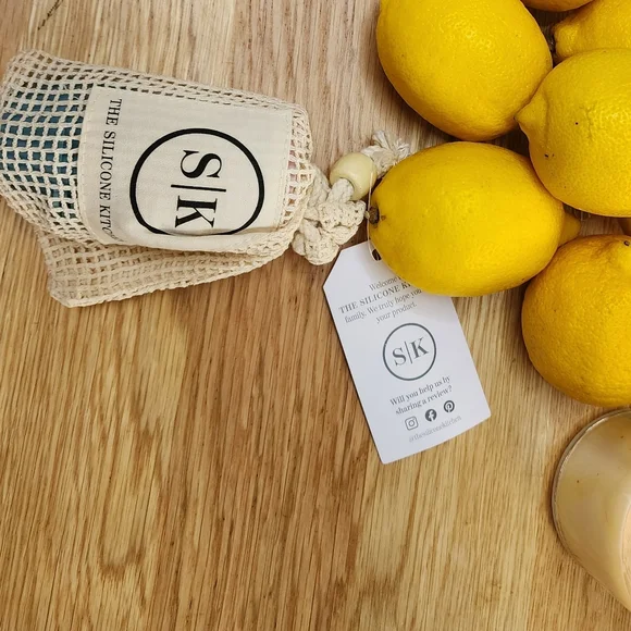 Brand new with tags silicone mini muffin liners- blue-pink-grey - Picture 6 of 6